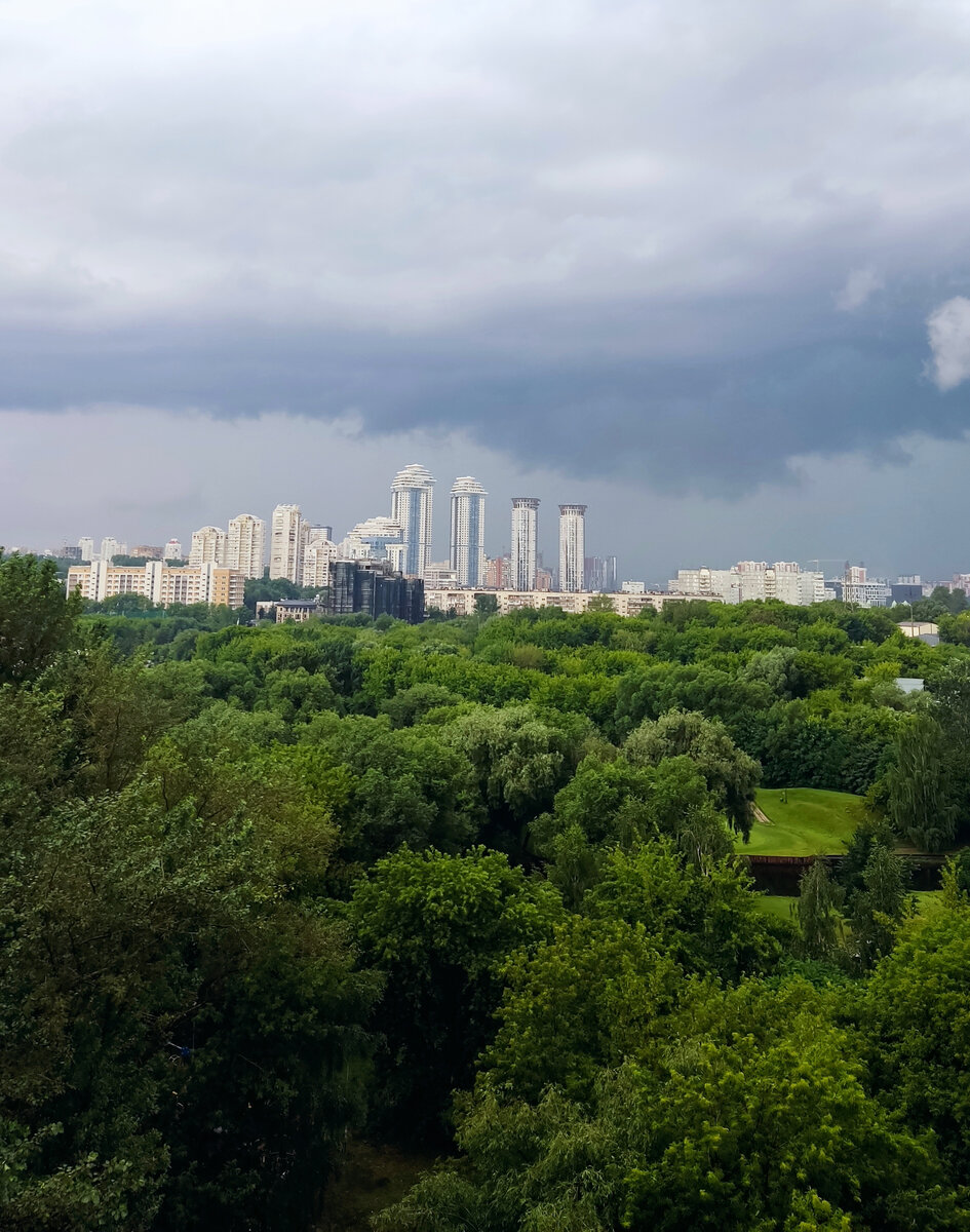 Мосфильмовская. Июль 2021