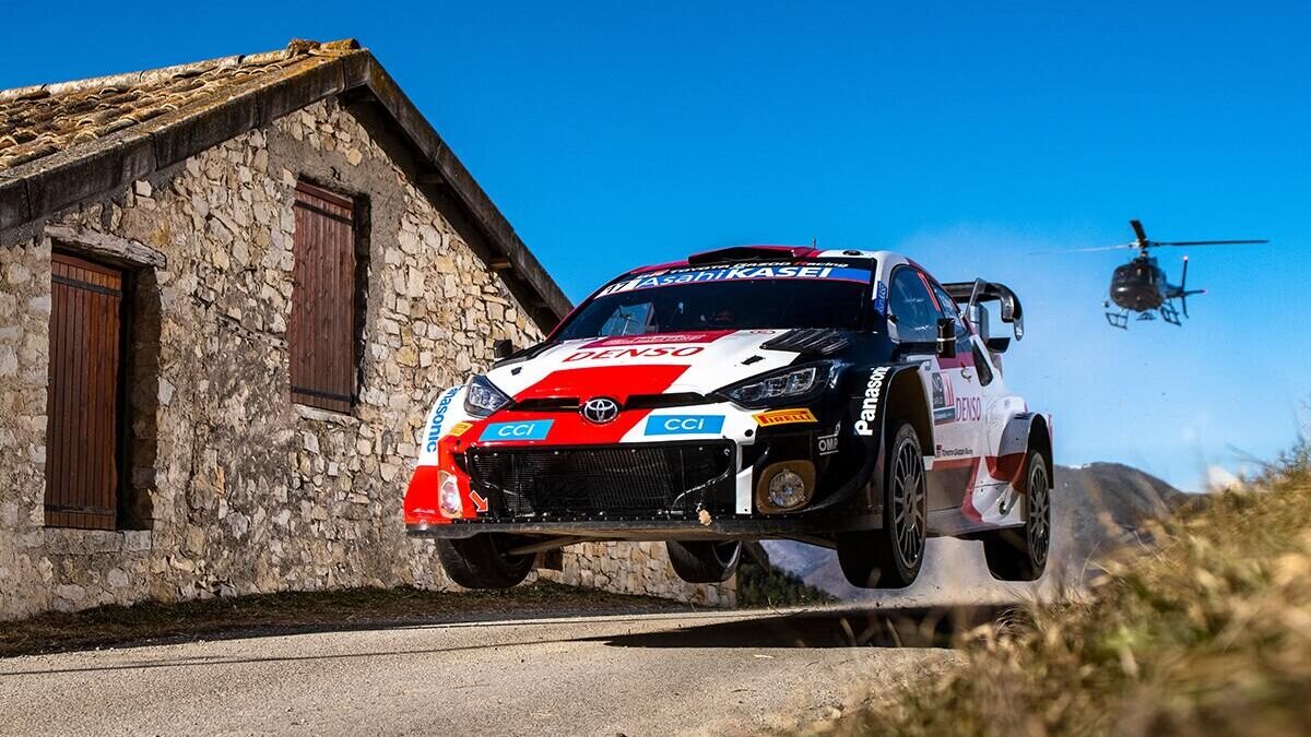    Французский гонщик Себастьян Ожье на этапе ралли WRC© соцсети Себастьяна Ожье