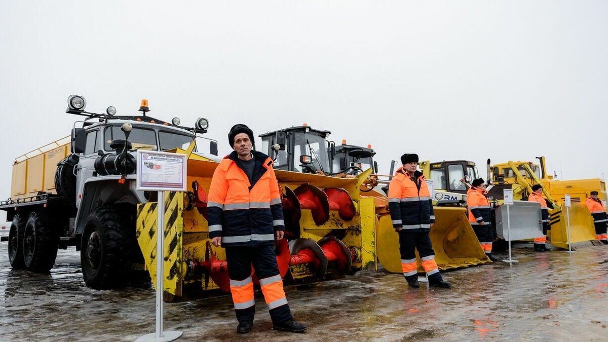 В Сургуте планируют импортозаместить спецтехнику для нефтяников и  дорожников | muksun.fm | Дзен