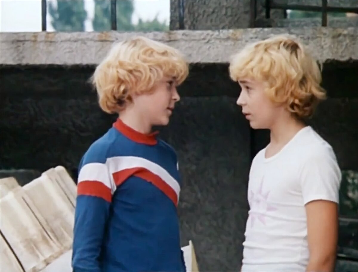 Молодому инженеру сыроежкину. Приключения электроника сыроежкин. Сыроежкин. Приключения электроника. Молодому инженеру сыроежкину.