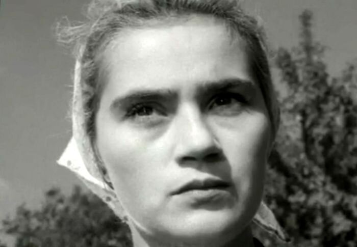 Кадр из фильма «Свет в окне» (1960)