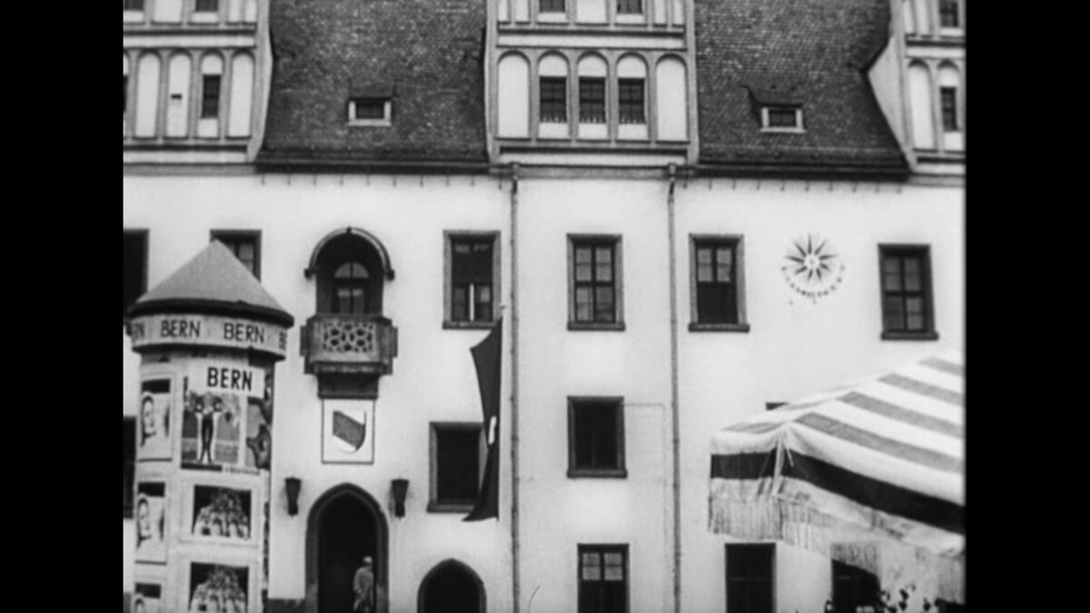 кадр из х/ф "17 мгновений весны" (1973)