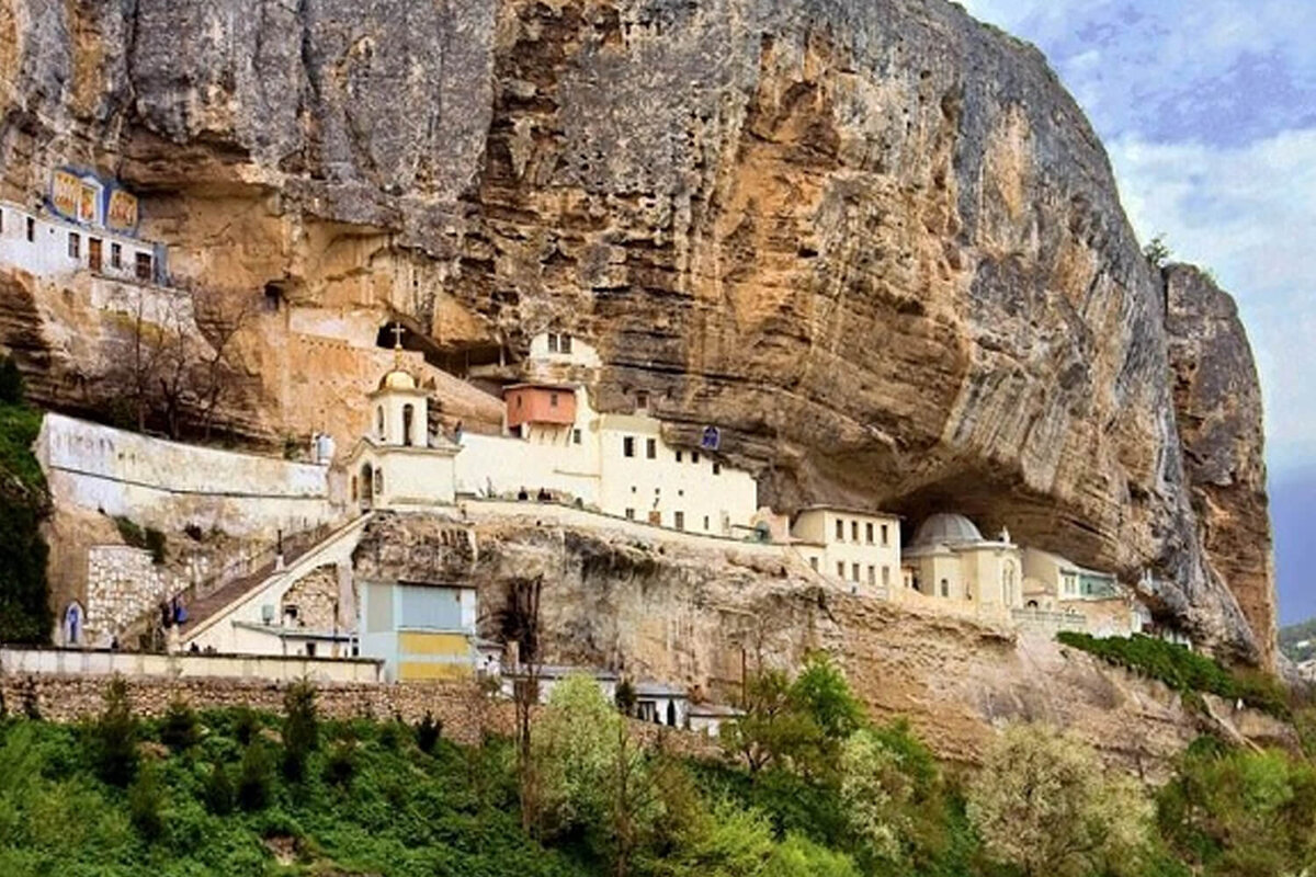 Свято-Успенский пещерный монастырь Крым