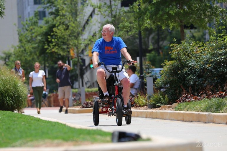 Трехколесные электровелосипеды являются одним из самых комфортных вариантов для пожилых людей