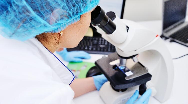 Бывает, что одни анализы подтверждают диагноз «рак», а другие - нет. В этом случае нужно стремиться не к большему количеству исследований, а к их качеству