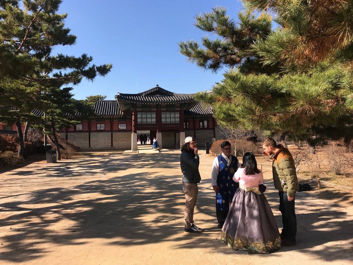 Виза в Южную Корею не нужна, ее сделают бесплатно по прилету 