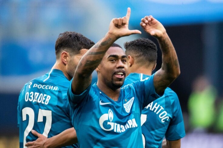 Малком в составе "Зенита"
Источник: https://img.championat.com/s/735x490/news/big/f/m/zenit-ural-7-1_15842004321624576276.jpg