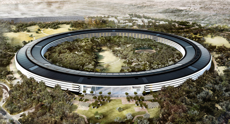 Apple Park в Купертино (США, штат Калифорния) станет крупнейшим в Северной Америке зданием, сертифицированным как максимально экологичное (LEED Platinum)
