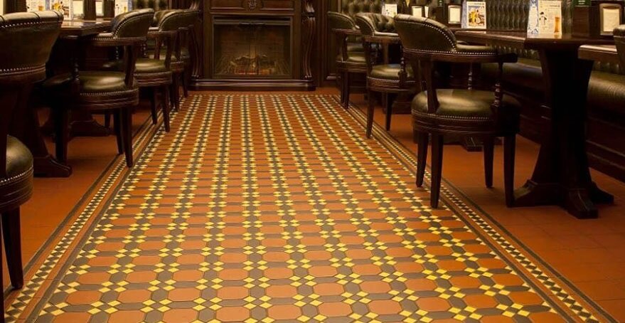 Напольные керамогранитные покрытия "под метлах" в викторианском стиле