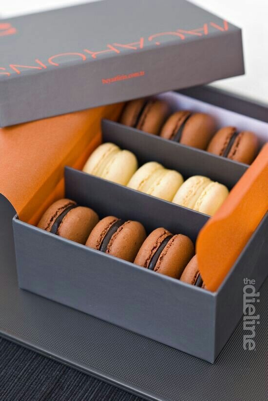 MACARONS