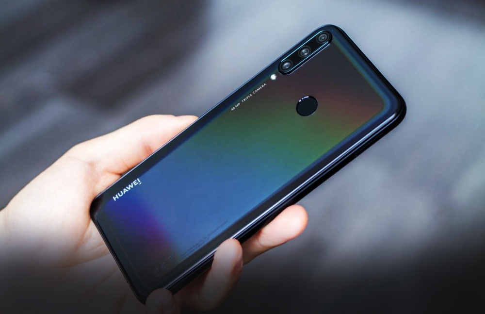 Мощный процессор, NFC, 4/64 Гб и 3 камеры — доступный и красивый. Минус 1010 руб в «OZON»?0