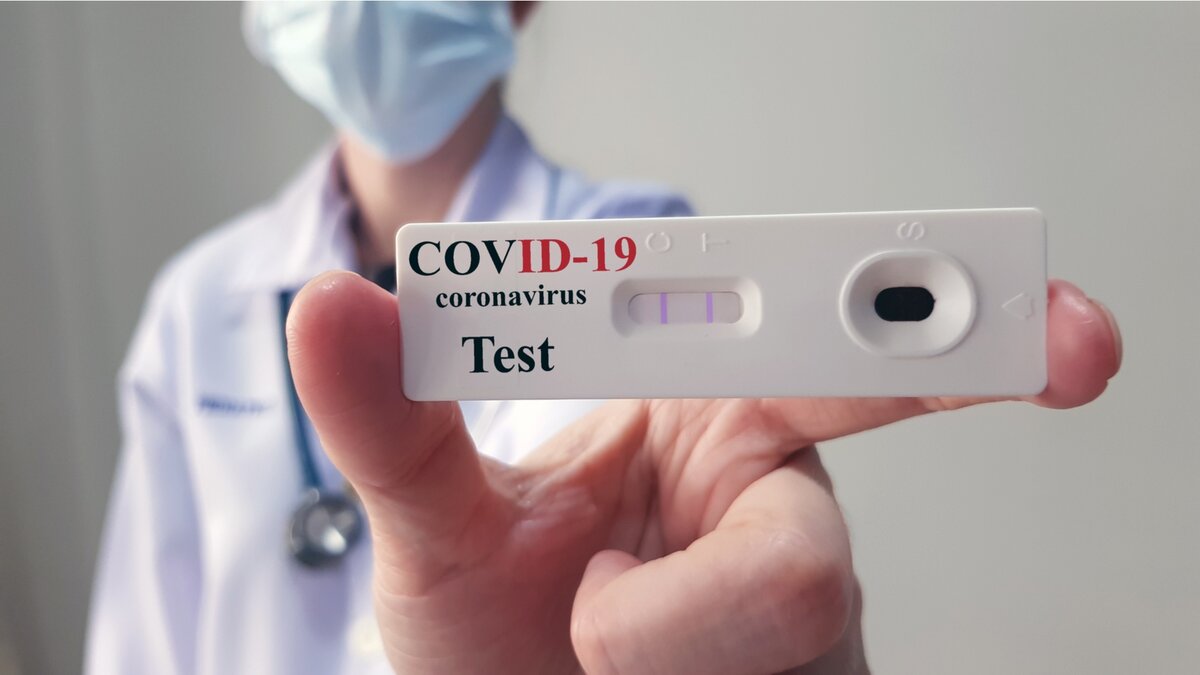 Официально заявлено, что 40 % тестов на Covid-19 в России могут иметь ложный результат.