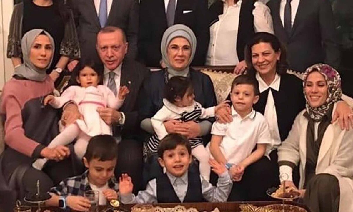 Эрдоган биография дети фото