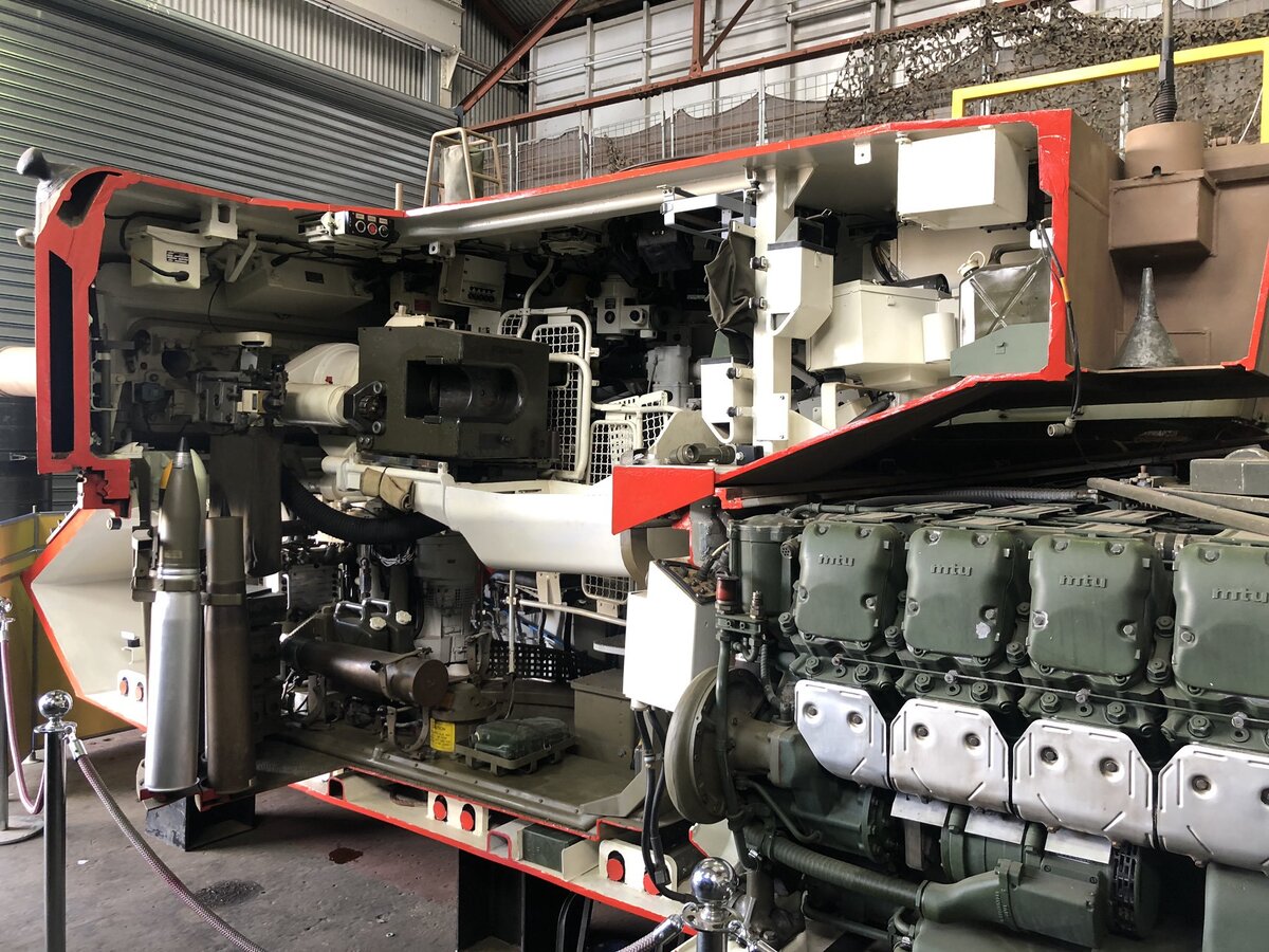 Разрез башни немецкого танка Леопард 1А3