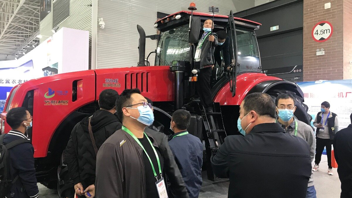 Фото: Официальный пресс-релиз МТЗ Новый трактор BELARUS-3523 на выставке China International Agriculture Machinery-2020