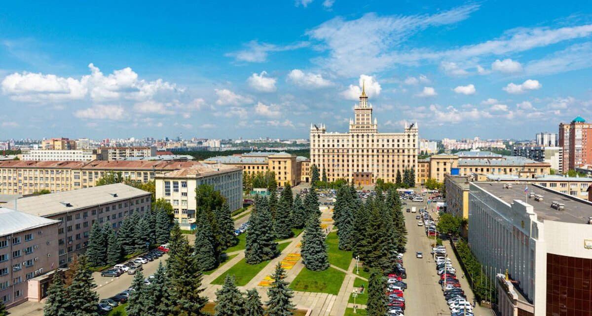 Вид на ЮуРГУ со стороны общаги №8, взято с Яндекс.Картинки