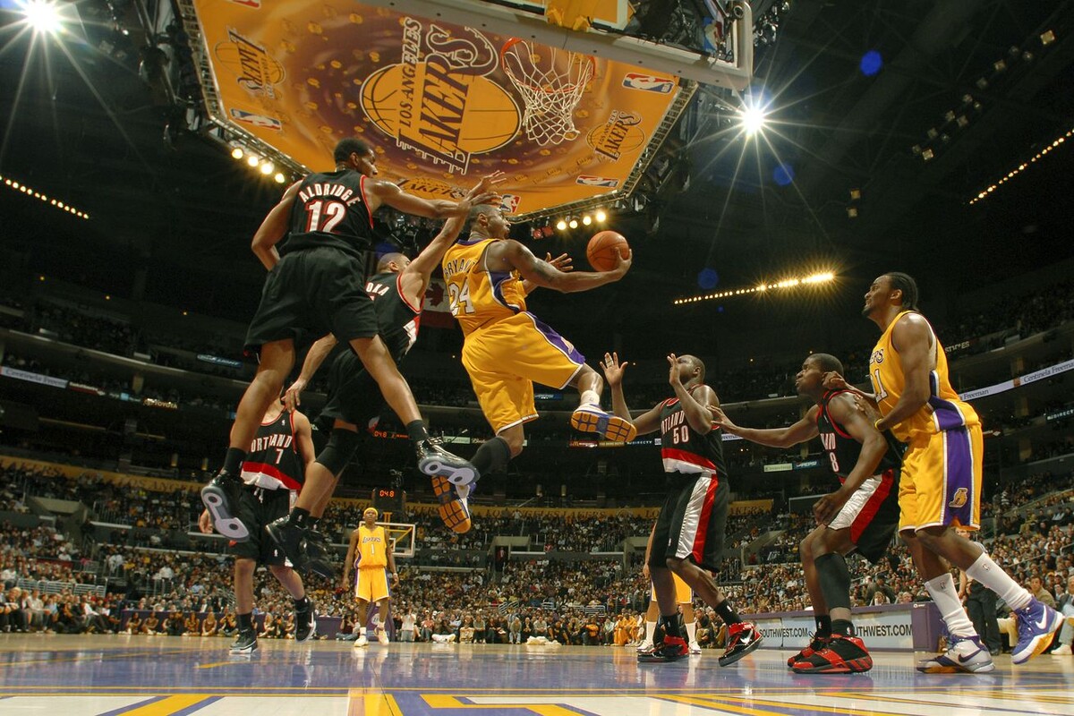 Коби Брайнт в игре с Портлендом 2007 год