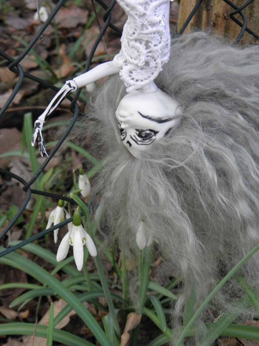 По мотивам расы Эль-Ин из цикла "Танцующая с Ауте" Анастасии Парфёновой.