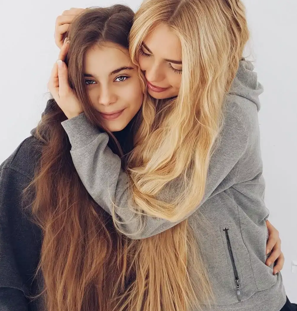 Катя и Даша