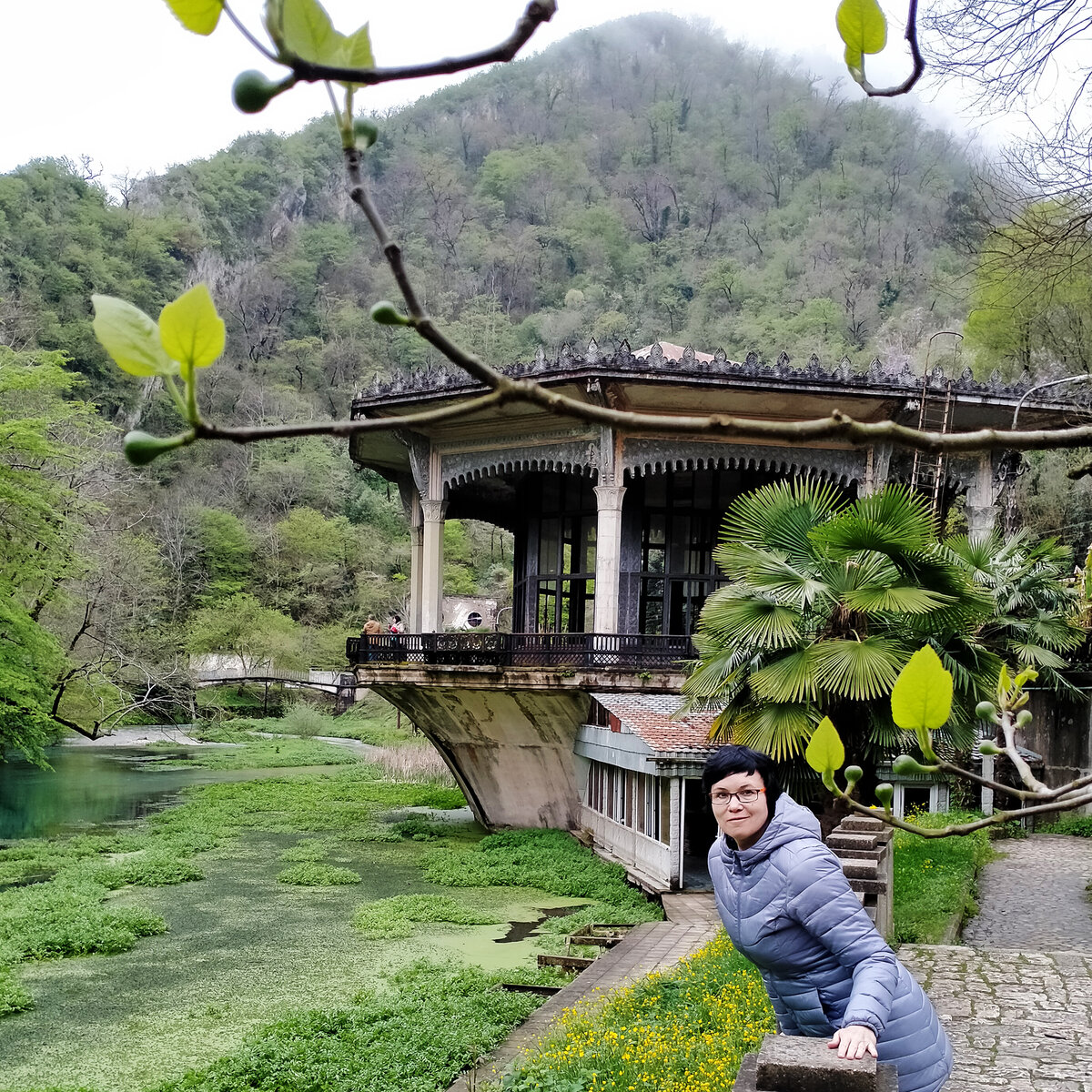 Раньше в этом павильоне располагалась билетная касса.