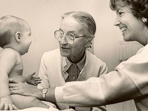 Лейла Денмарк и вакцина от коклюша.