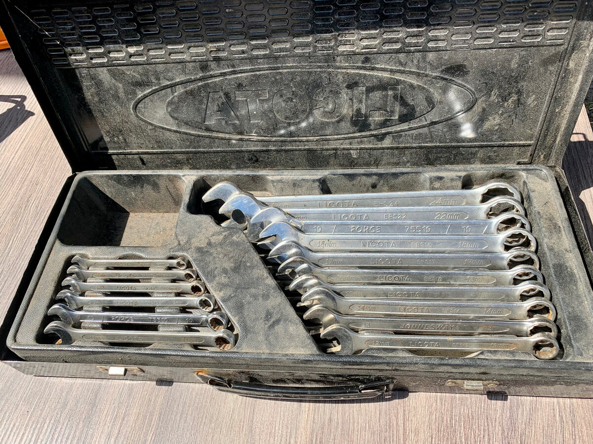 Старый набор накидных ключей которому я нашел замену