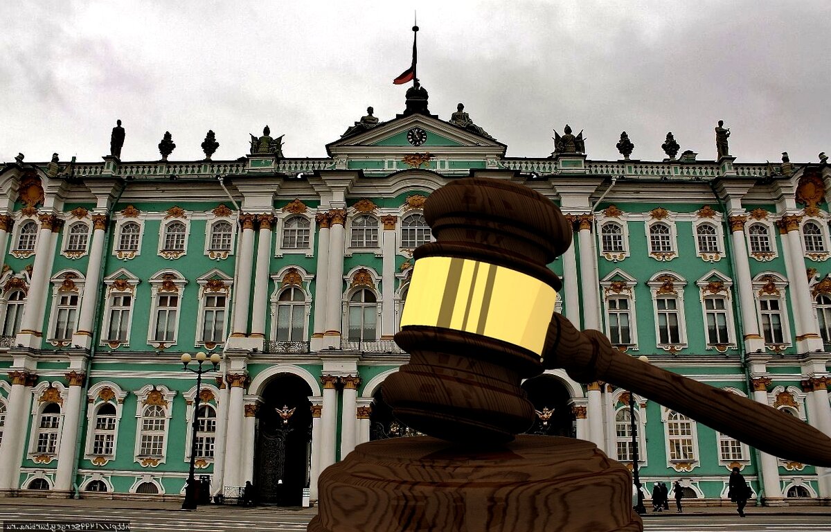 Получить столь необходимую для индустриализации страны валюту решили за счёт продажи на международных аукционах сокровищ Эрмитажа и других музеев страны.