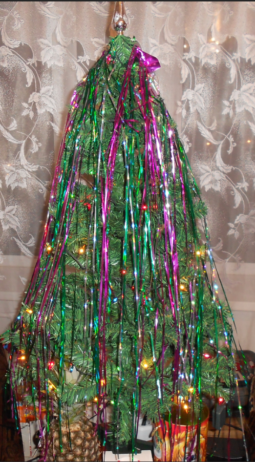 Ну как же на Новый год без нарядной ёлочки