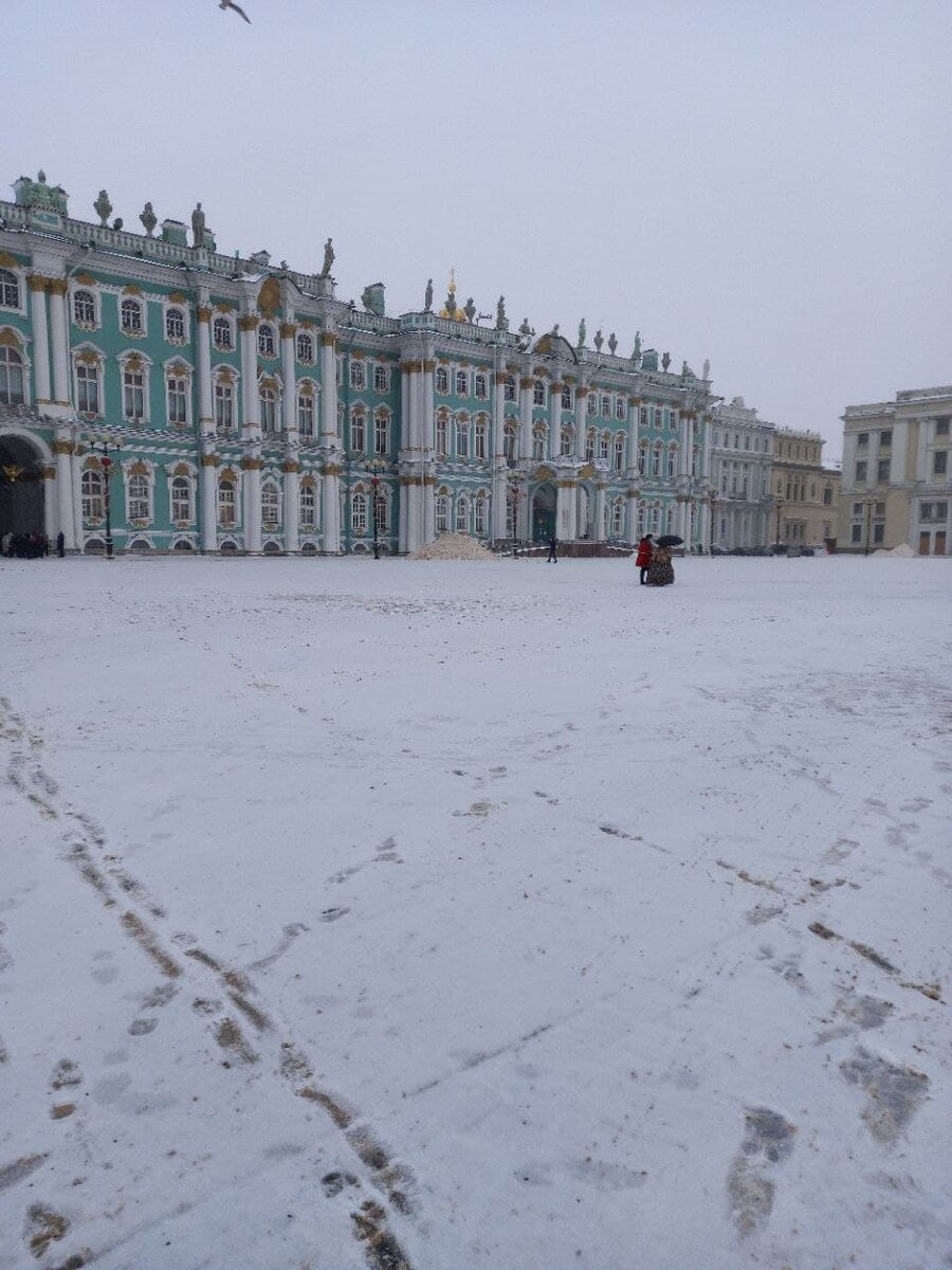 Дворцовая площадь. Зимний дворец.