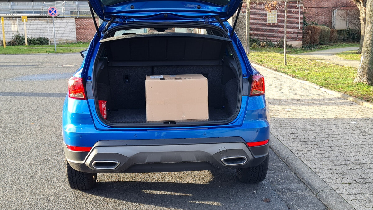 В багажнике минимум 400 литров!