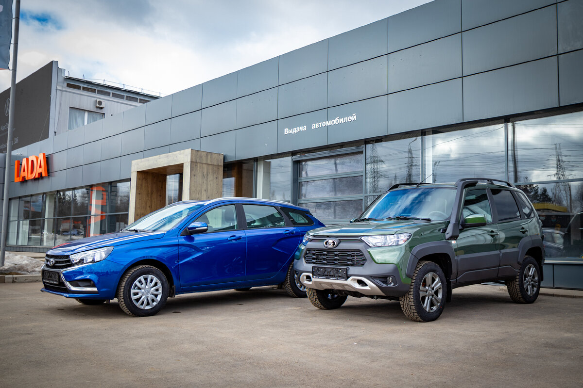 Lada Vesta SW и Niva Travel Off-road