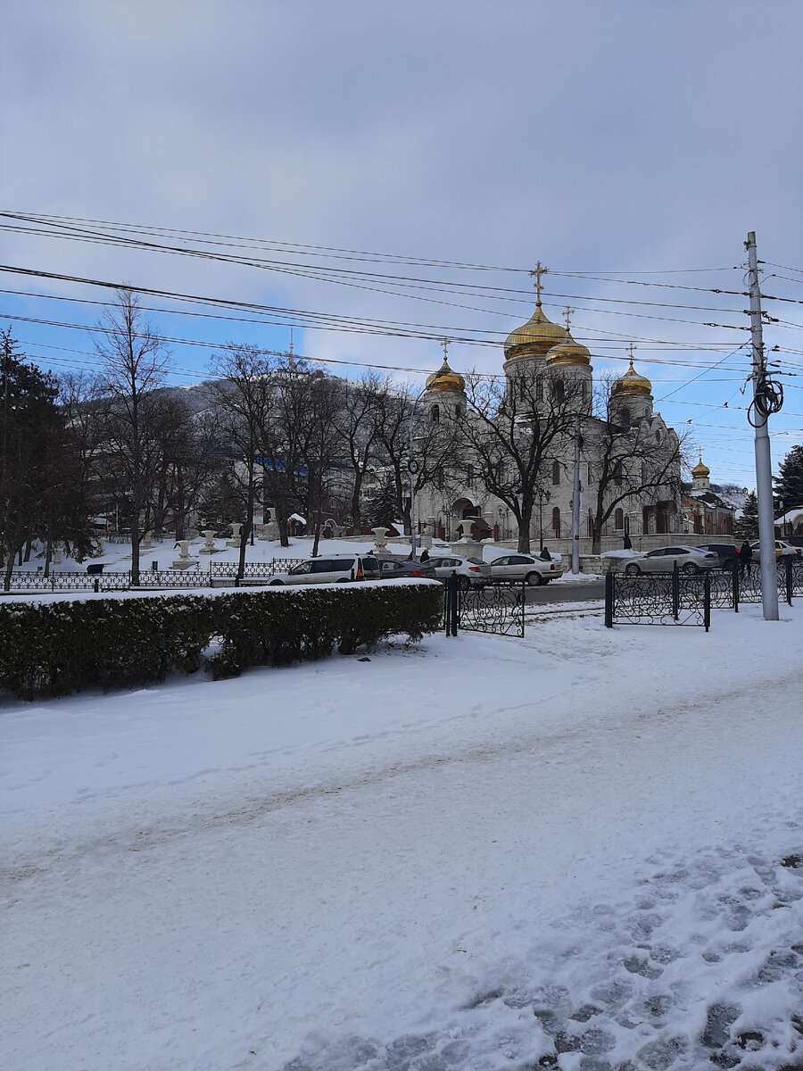 Март. Юг. Пятигорск. Снег