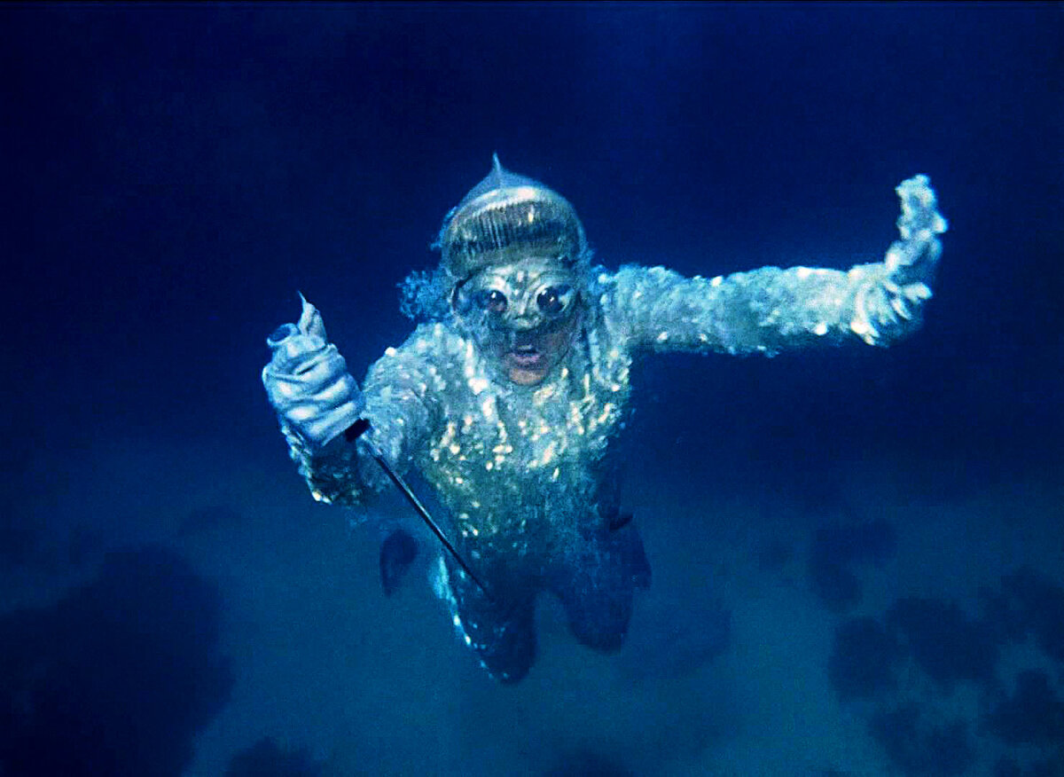 ихтиандр 1961. человек амфибия 2004. морской дьявол скат манта. человек-амфибия фильм 2004. морской дьявол человек.