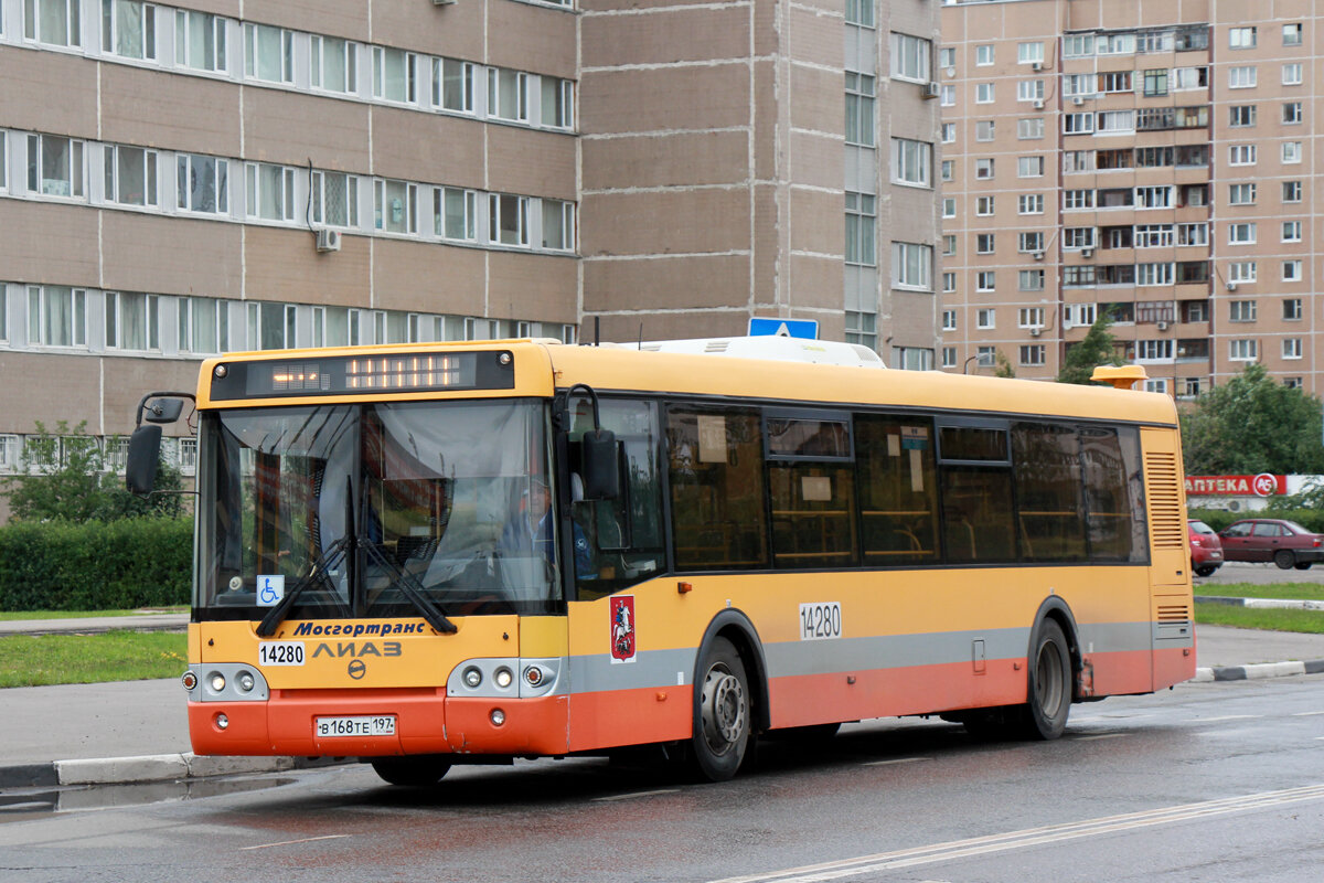 Необычный окрас московских автобусов | Колесо транспортного обозрения | Дзен