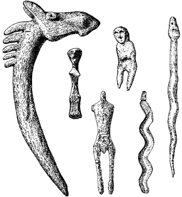 Предметы, найденные в Оленестровском могильнике. 