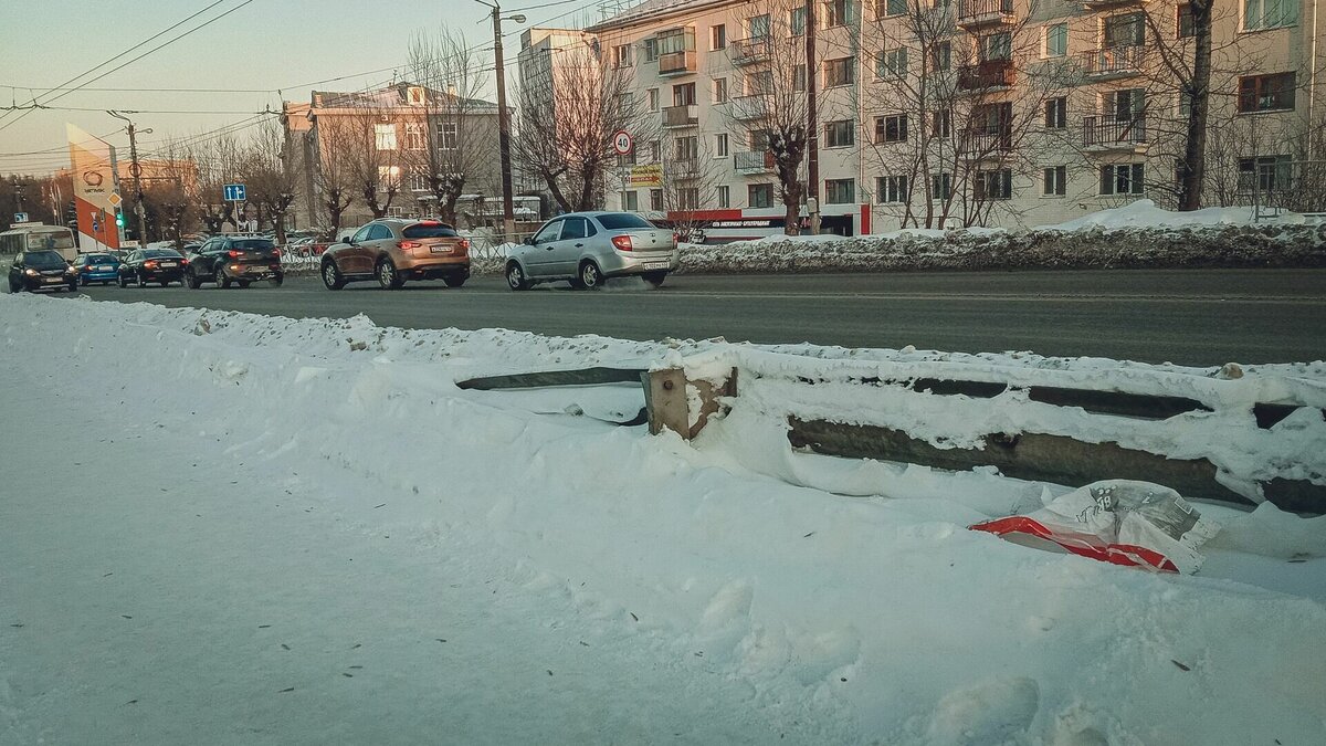     Мужчина пытается упростить жизнь инвалидов и матерей.