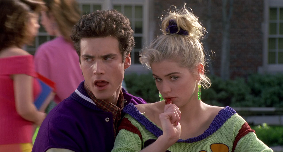 Вампиры? Да ладно!!! Кадр из фильма "Баффи - истребительница вампиров" (1992) 