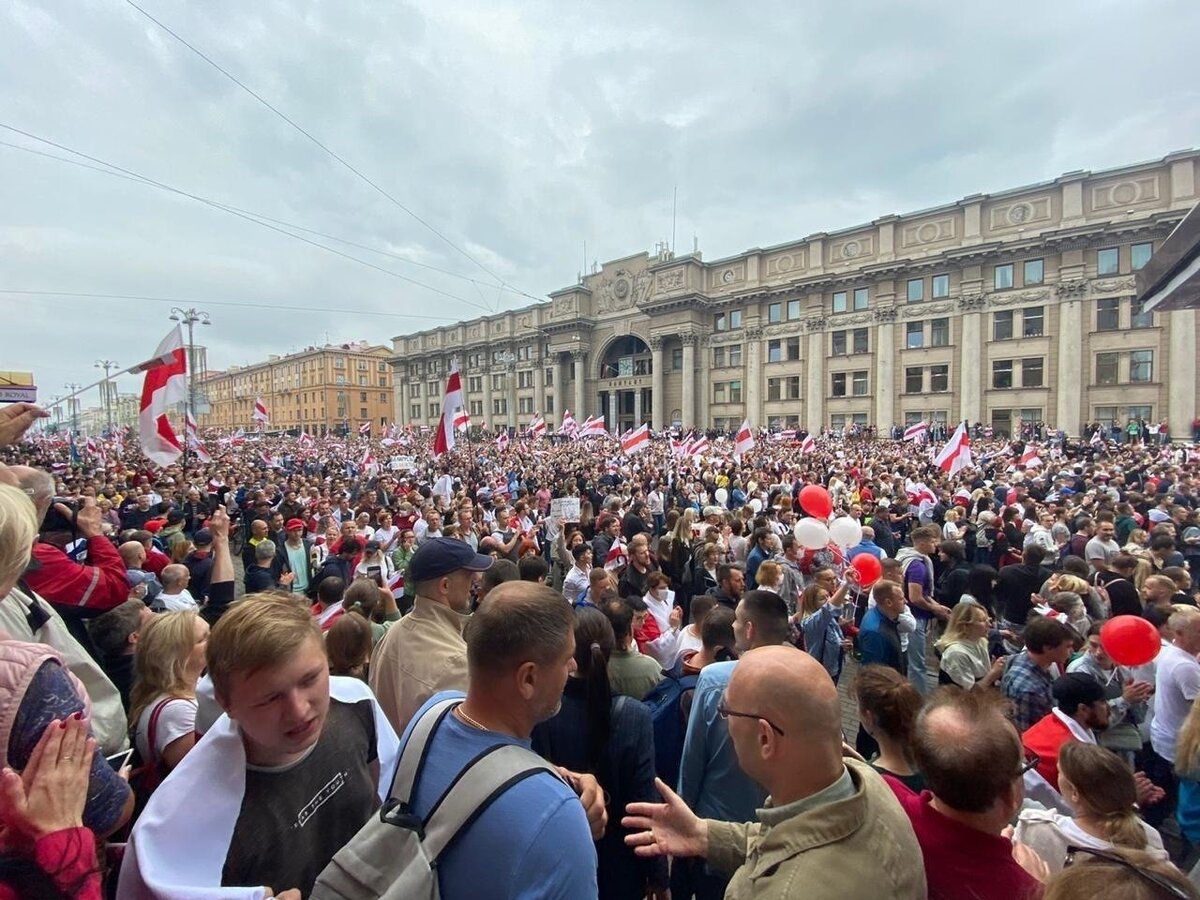 Беларусь новости правда. Минск люди. Белорусы вышли на протесты 23 августа. Беларусь новости последние. Новости Беларусь новый.