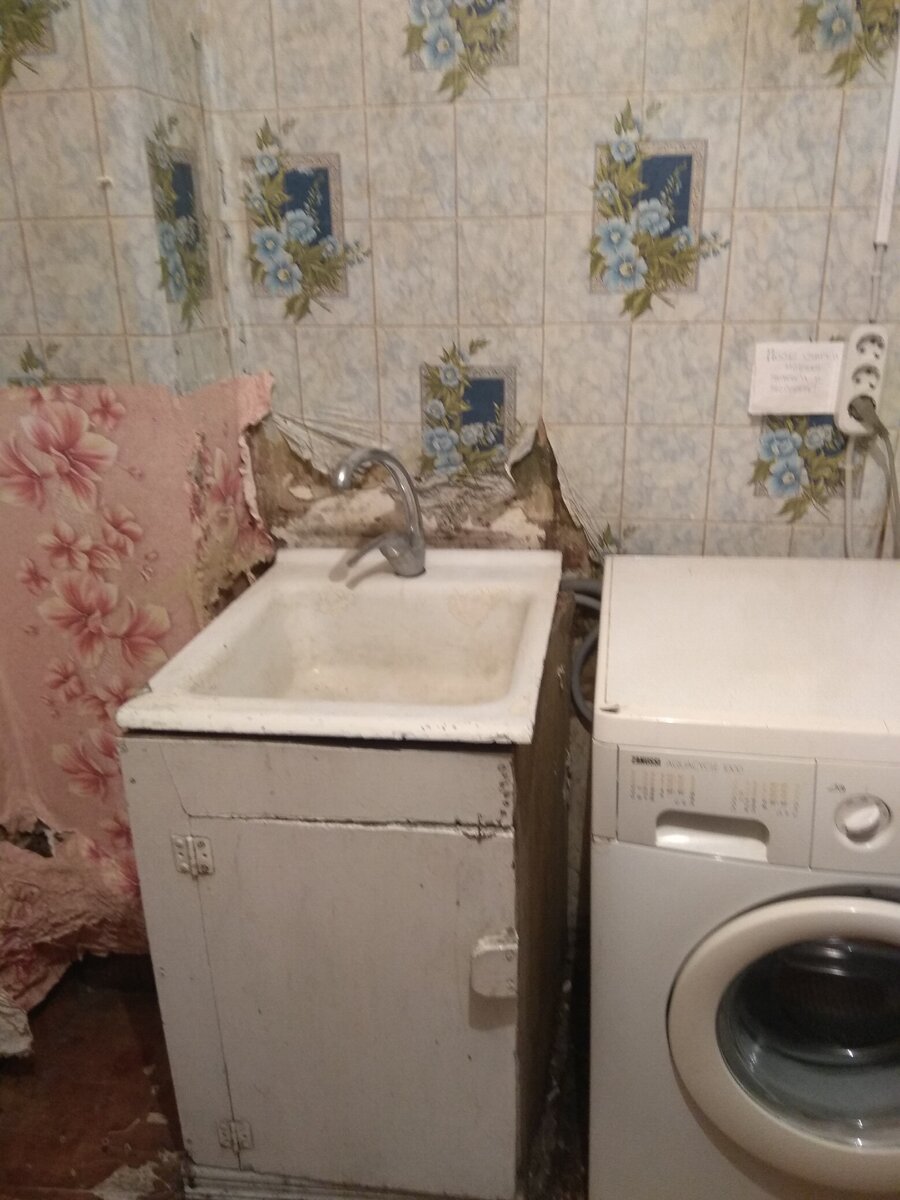 кухня в той квартире, где НЕ сняли комнату