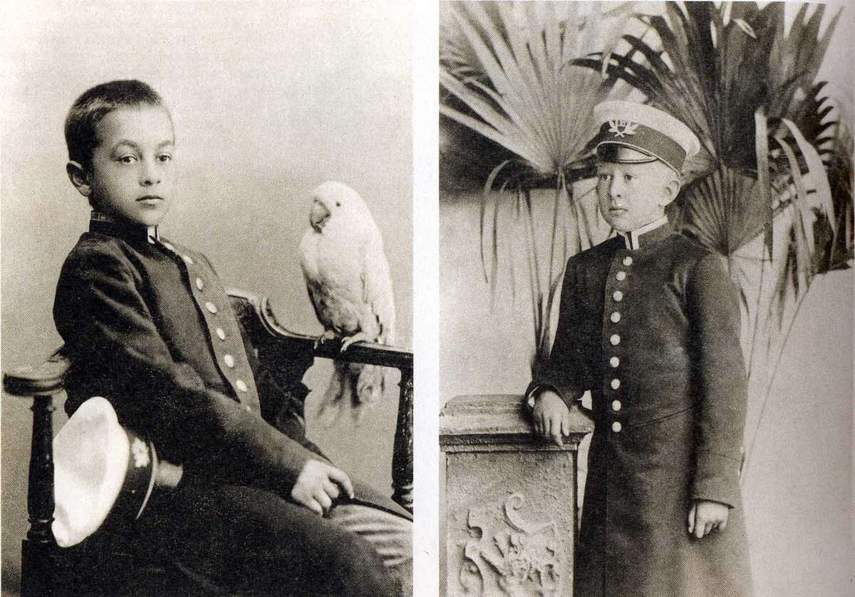 Гимназическая форма была признаком социального статуса, ее носили с гордостью, в ней фотографировались. У детей в приходских и уездных школах формы не было.