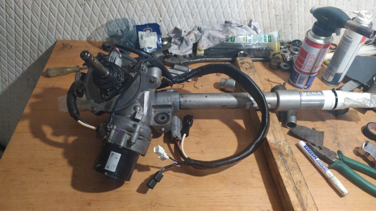 Видео исключительно для привлечения внимания. Одна из моих работ с восстановлением рулевой рейки