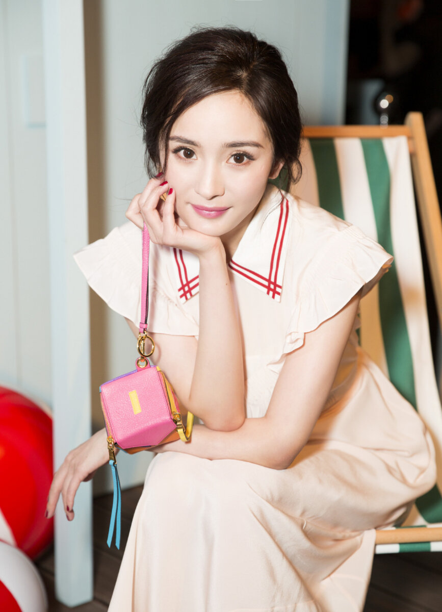 Mi china. Ян ми. Ян ми yang mi. Китайская актриса Ян ми. Ян ми 2020.