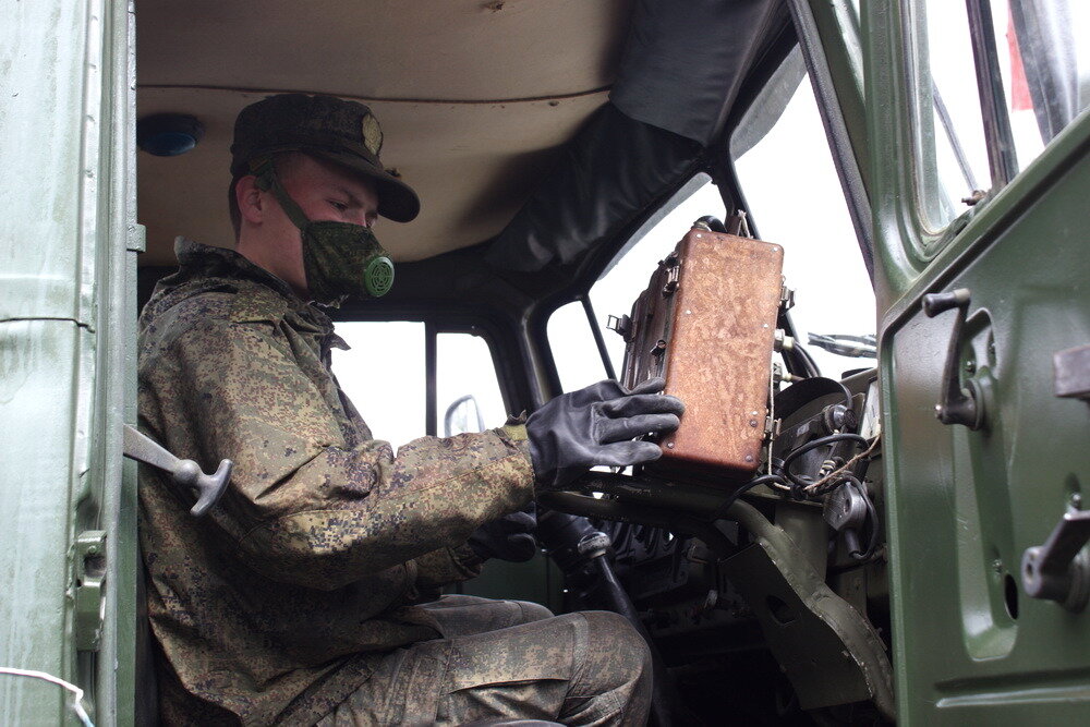 За руль в 16. Все «за» и «против» раннего допуска к вождению