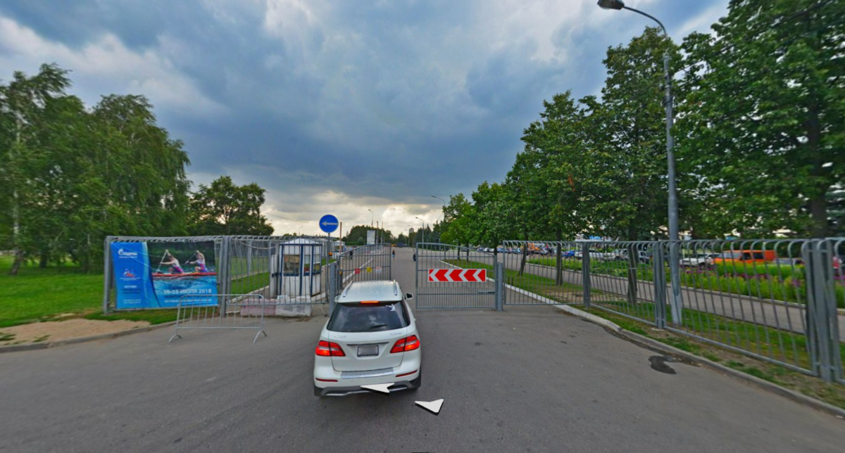 Вход на Гребной канал 