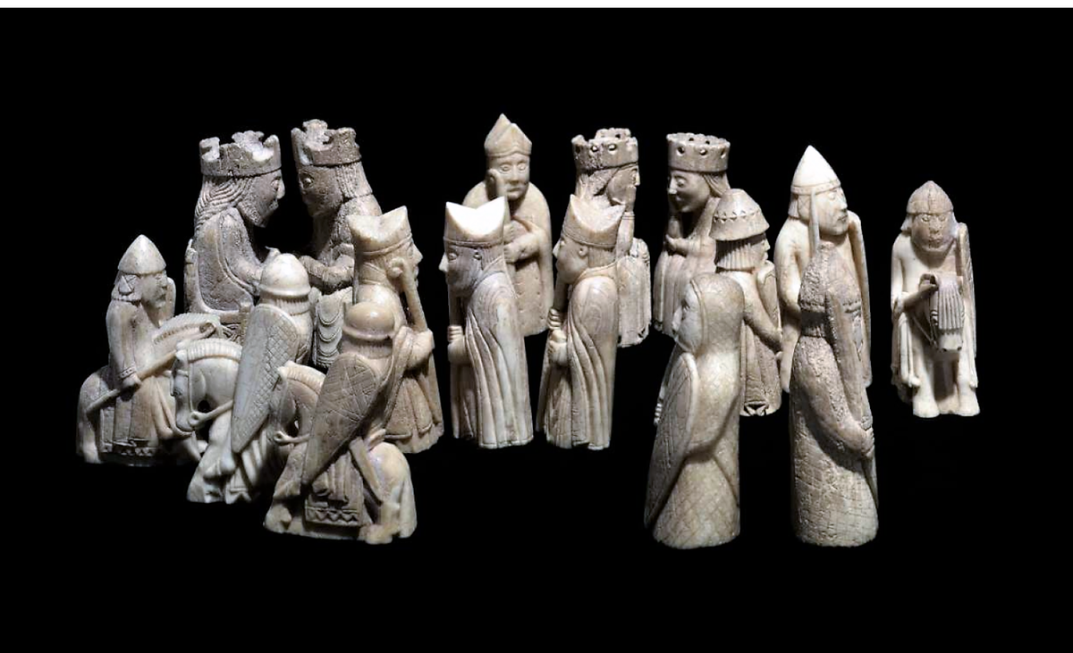 Шахматы с острова Льюис, моржовая кость, 1150-1175 гг. Британский музей, Лондон