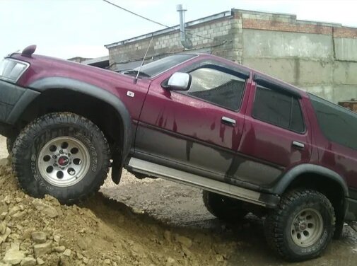 Дед плюнул на старый жигуль, когда тот закипел и решил взять новый. Рассказываю что купили