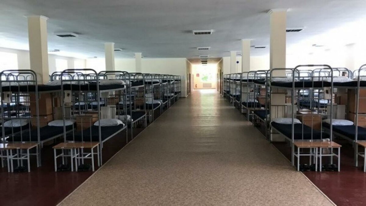 Так выглядела наша казарма в спецшколе. Только полы деревянные были.(Фотография из коллекции Яндекс картинки) для иллюстрации.