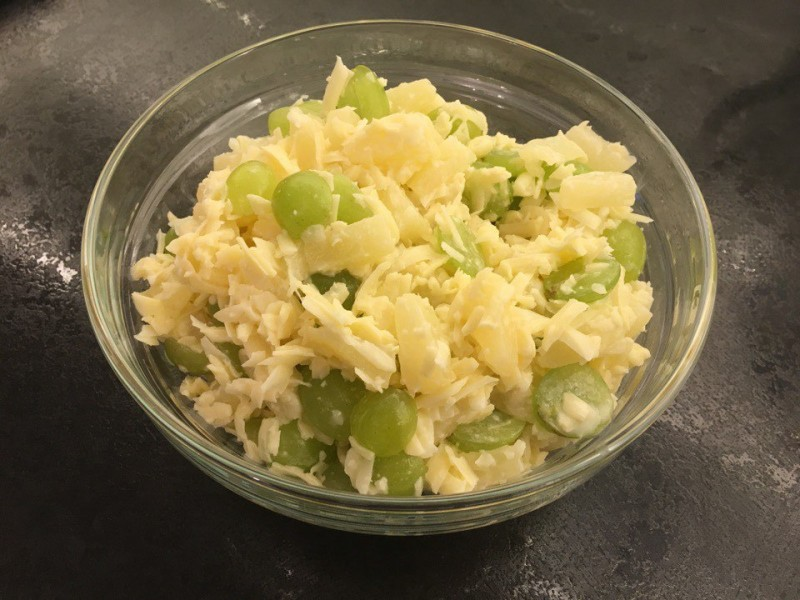 салат цыганский рецепт. салат цыганский рецепт. салат французских цыган с виноградом рецепт. салат с пекинской капустой курицей и кедровыми орешками. цыганский салат.