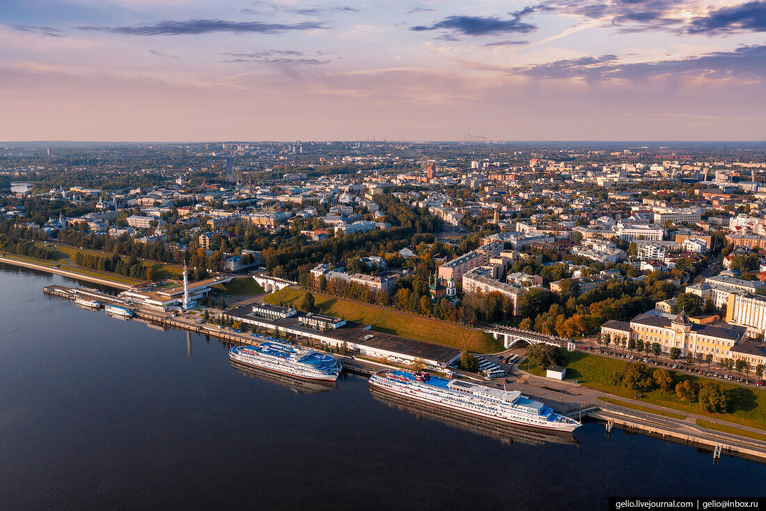 Ярославль время сейчас. Ярославль с высоты - столица золотого кольца. Ярославль с высоты. Вид на Ярославль с высоты. Город Ярославль с высоты.