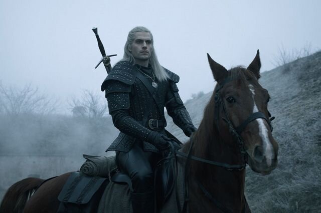 Ведьмак на коне